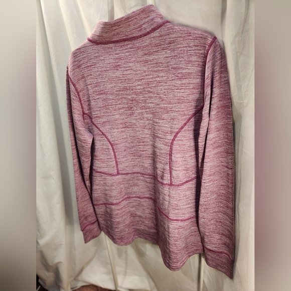 CASCADE SPORT TOP - Picture 3 of 4